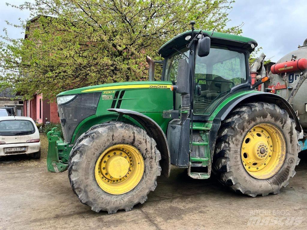 John Deere 7230 R Трактори