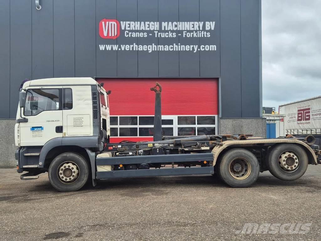 MAN 26 430 Вантажівки з гаковим підйомом