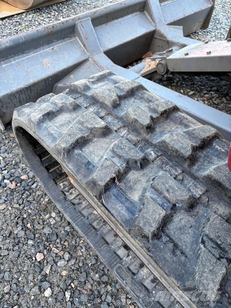 Takeuchi TB153FR Міні-екскаватори < 7т