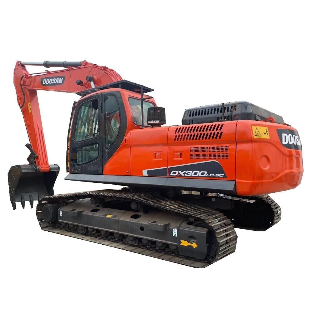 Doosan DX300 Гусеничні екскаватори