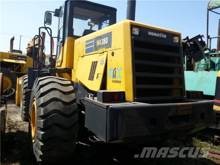 Komatsu WA 380-3 Фронтальні навантажувачі