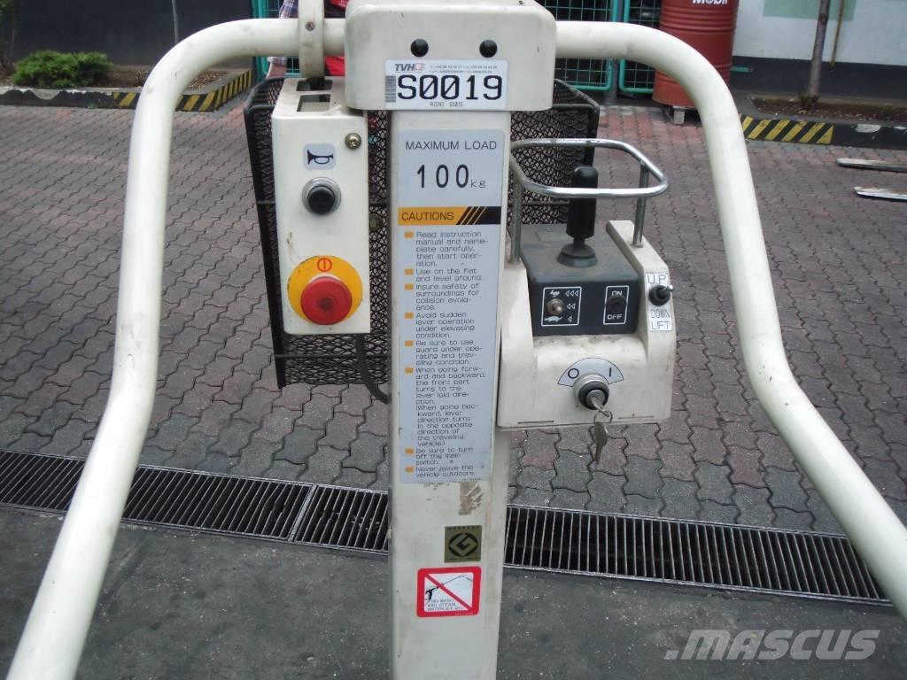 Aichi SX015      V-1650 Вертикальні щоглові підйомники