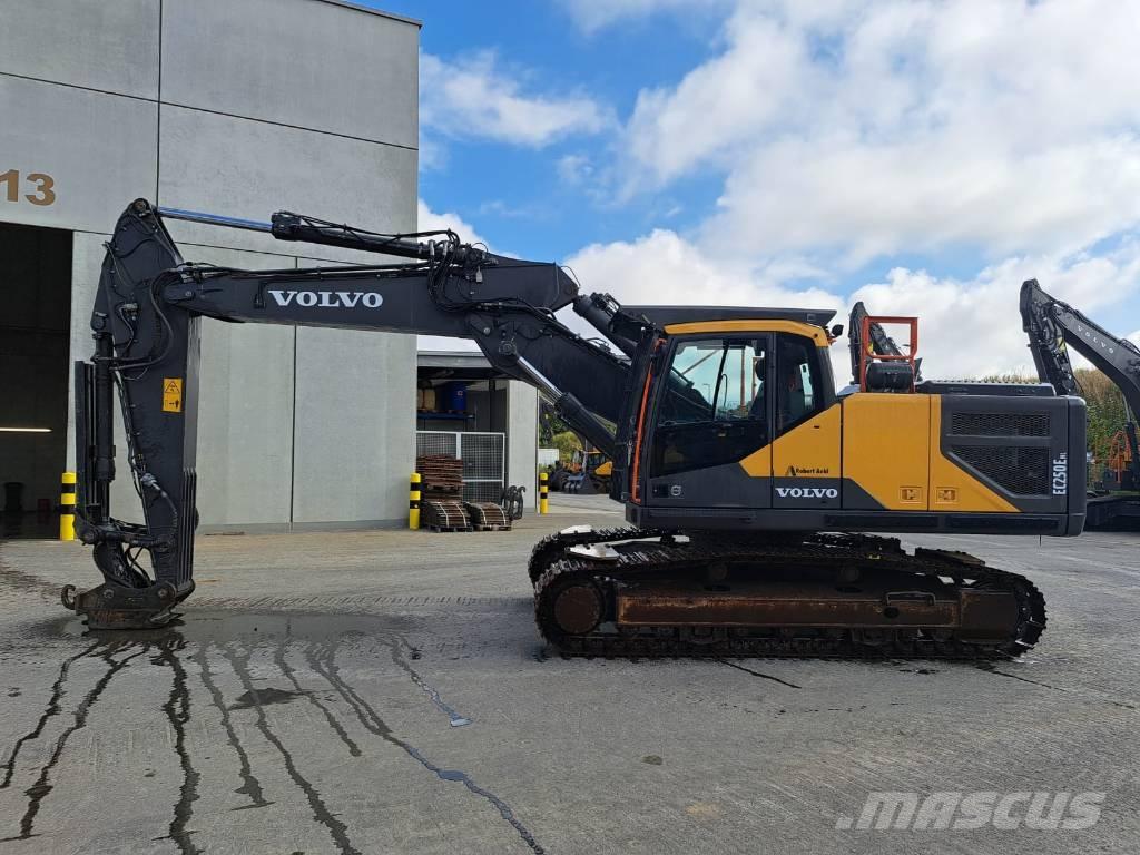 Volvo EC 250 ENL Гусеничні екскаватори