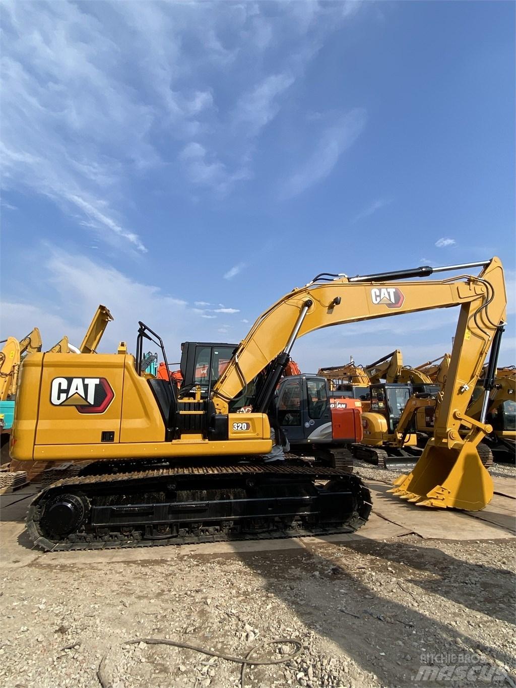 CAT 320 Гусеничні екскаватори