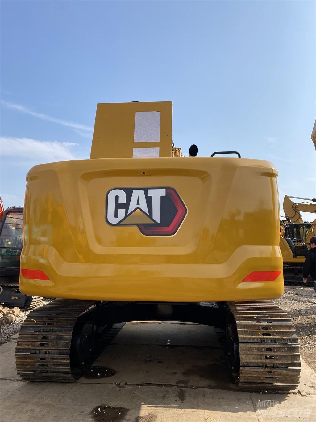 CAT 320 Гусеничні екскаватори