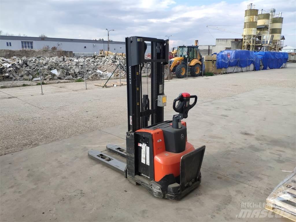 BT SWE120 Ручний візок