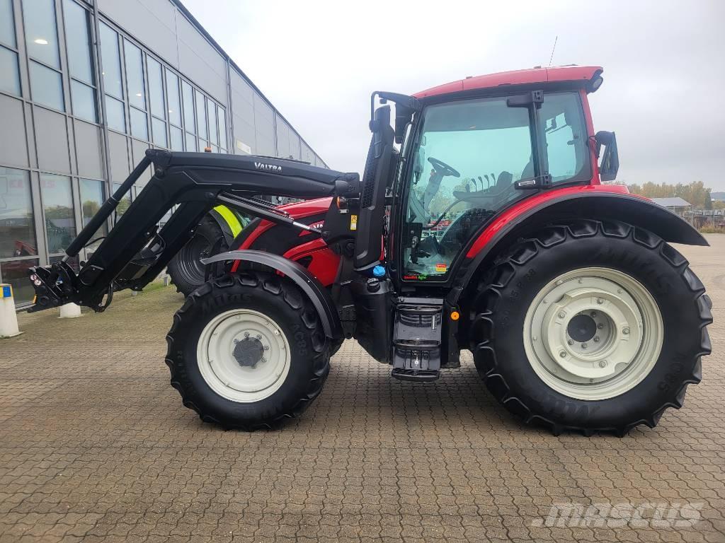 Valtra N154e Трактори