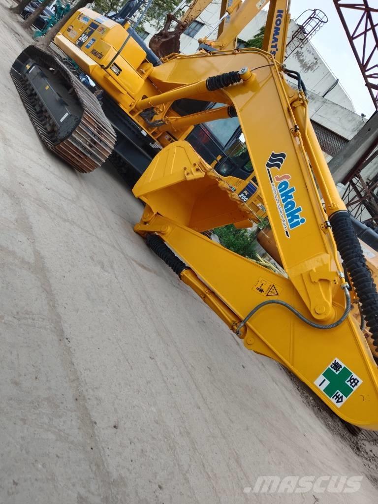 Komatsu PC 240 Гусеничні екскаватори