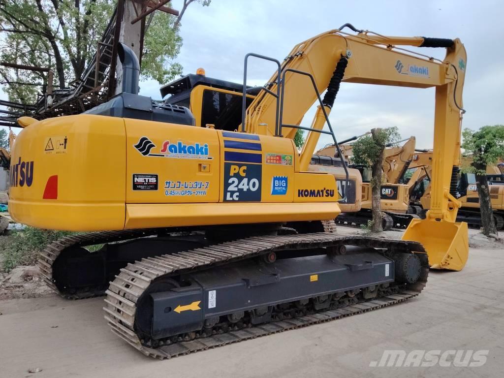 Komatsu PC 240 Гусеничні екскаватори