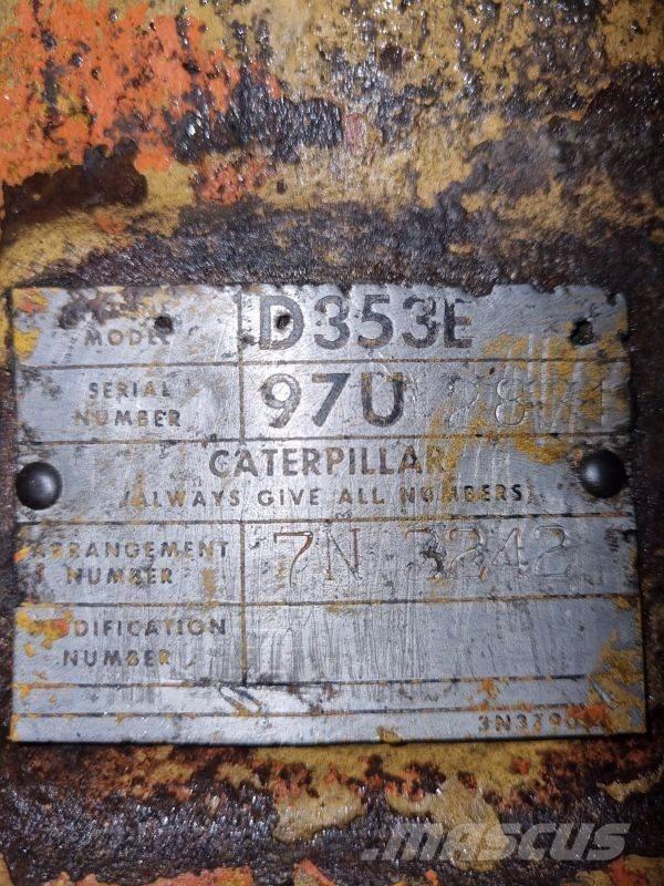 CAT D353E Двигуни