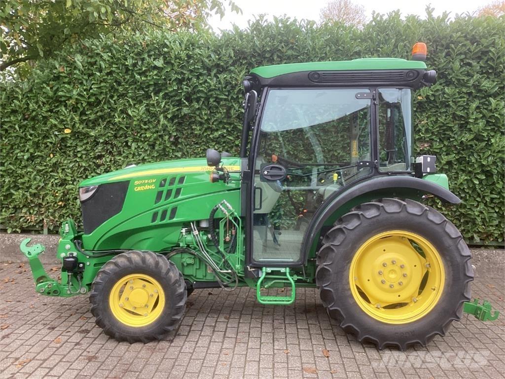 John Deere 5075GV Трактори