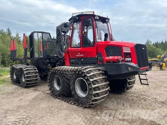 Komatsu 895 Форвардери