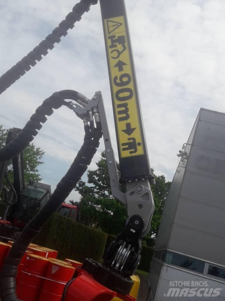 Komatsu 200H Крани лісозаготівельних машин