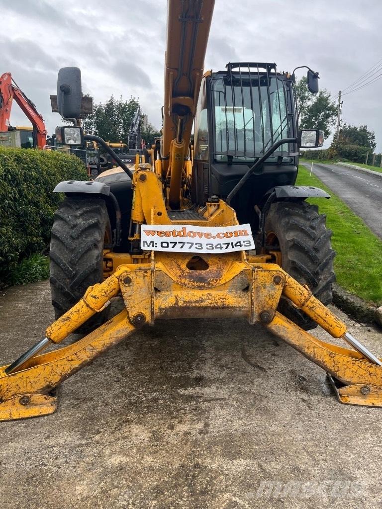 JCB 535-140 Телескопічні навантажувачі