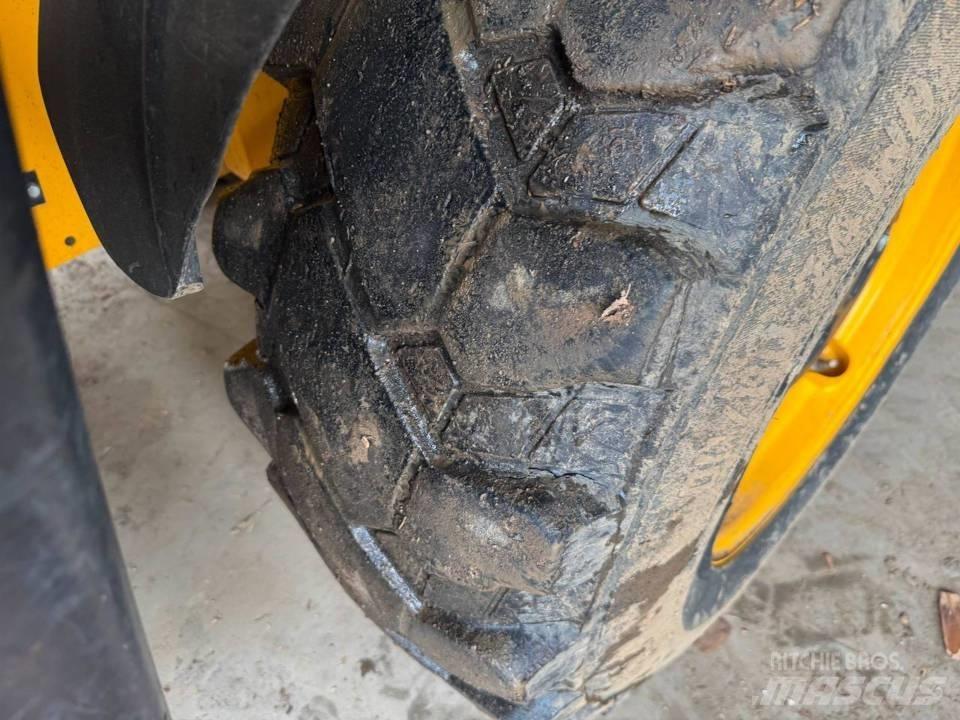 JCB 535-95 Телескопічні навантажувачі