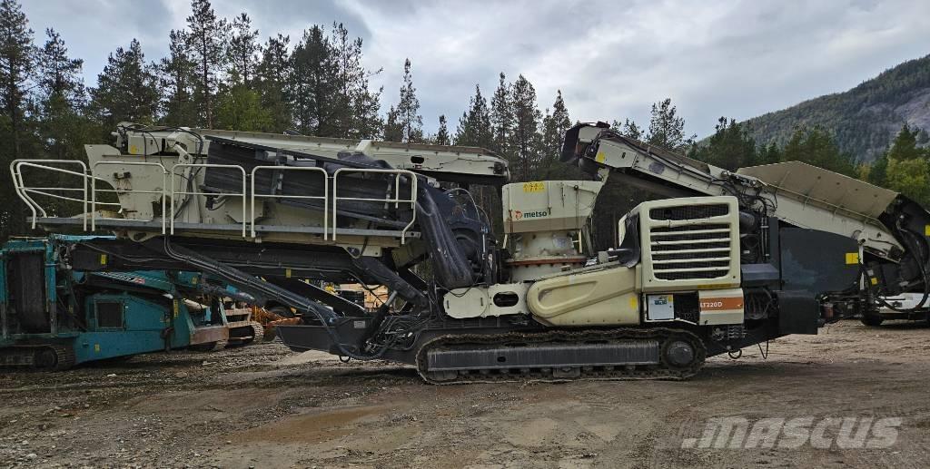 Metso LT 220 D Мобільні дробарки