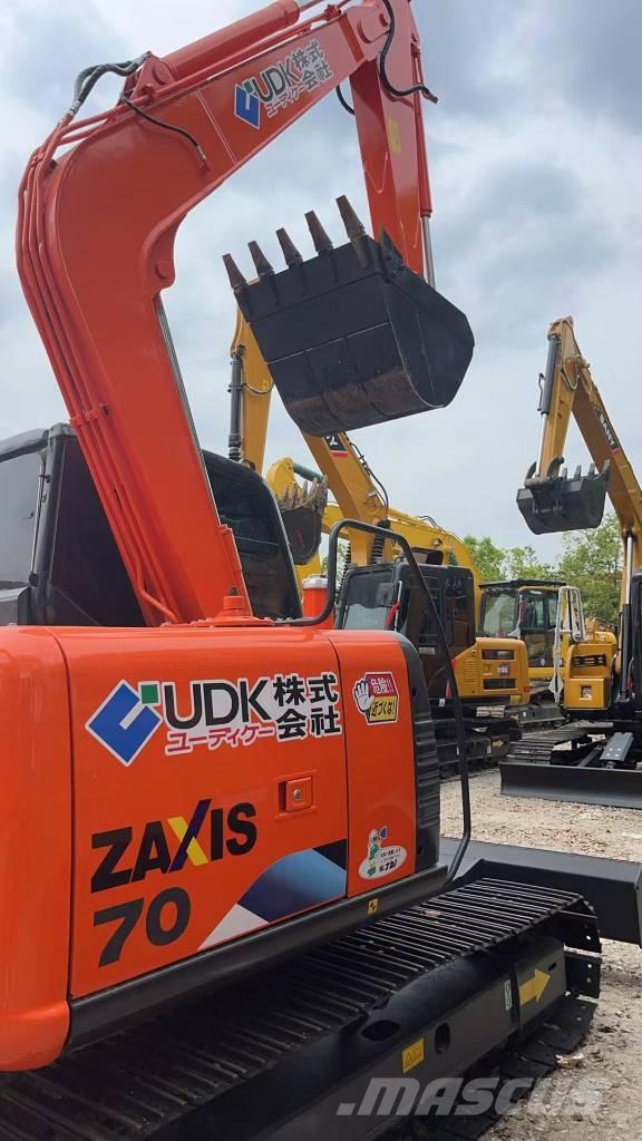 Hitachi ZX 70 Міні-екскаватори < 7т
