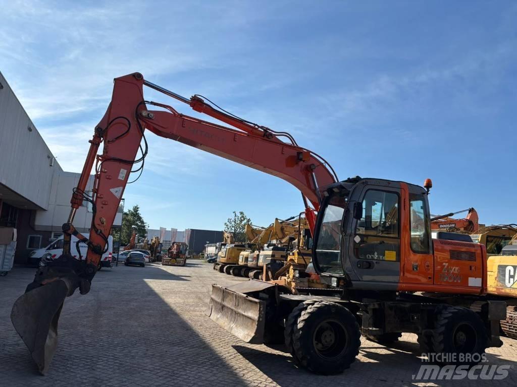 Hitachi ZX 130 W Колісні екскаватори