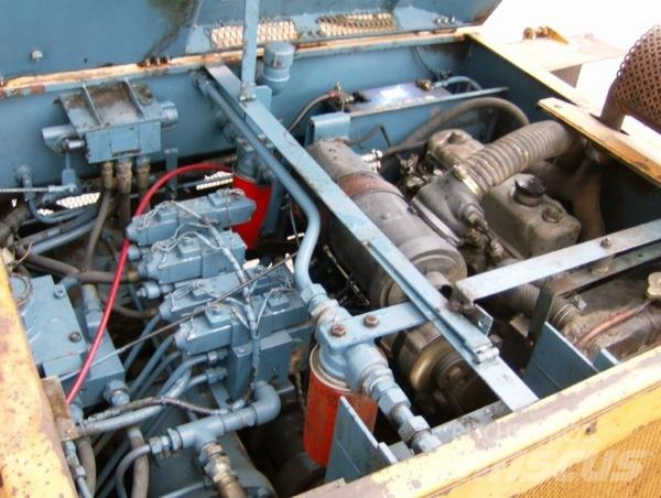Case F25V Асфальтовкладачі