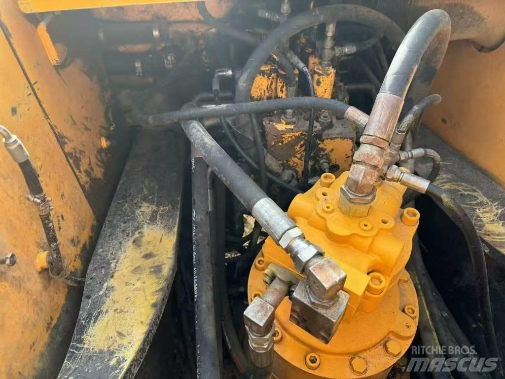 Hyundai R305lc-7 Гусеничні екскаватори