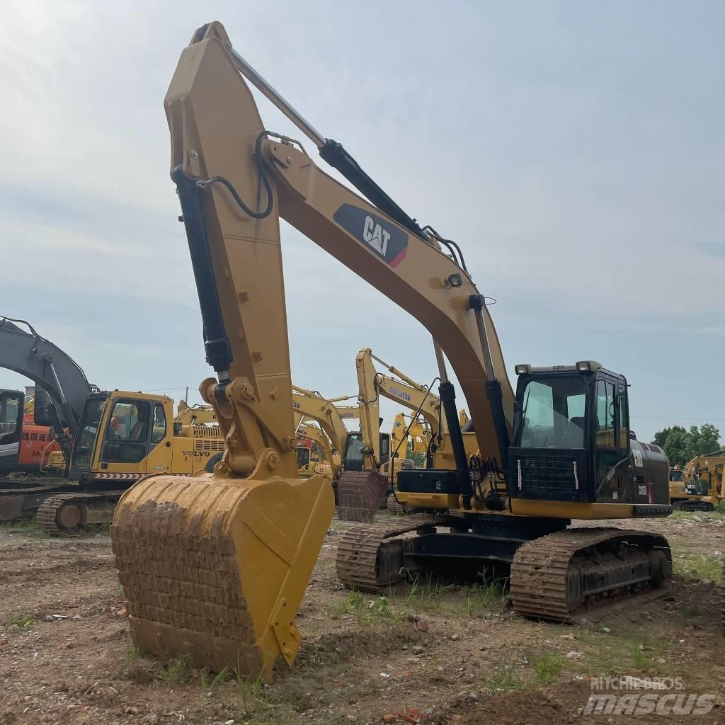 CAT 326D2 Гусеничні екскаватори