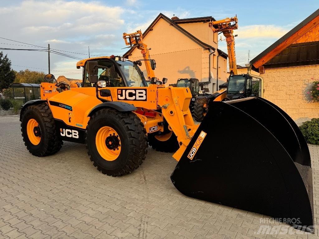 JCB 560-80 AGRI PRO Телескопічний навантажувач