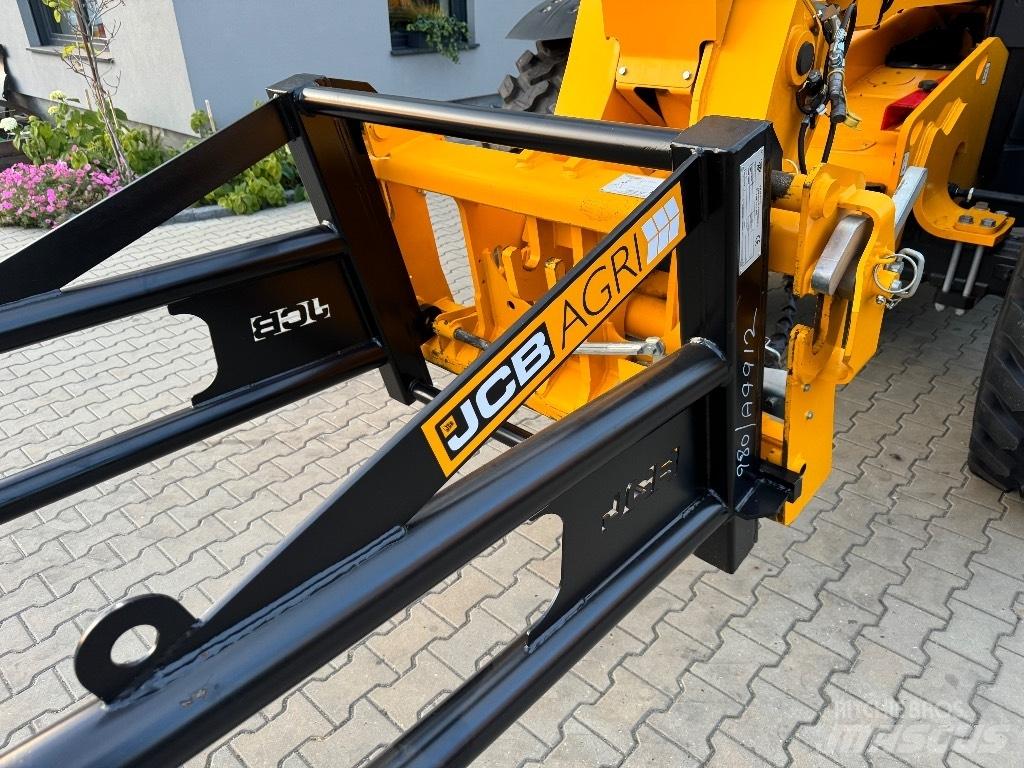 JCB 560-80 AGRI PRO Телескопічний навантажувач