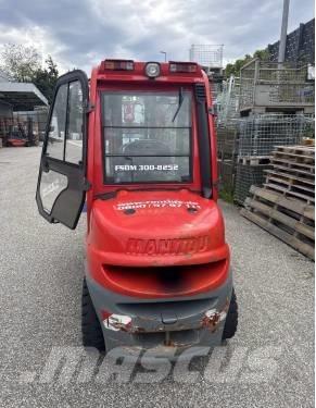 Manitou MI 30 D Дизельні навантажувачі