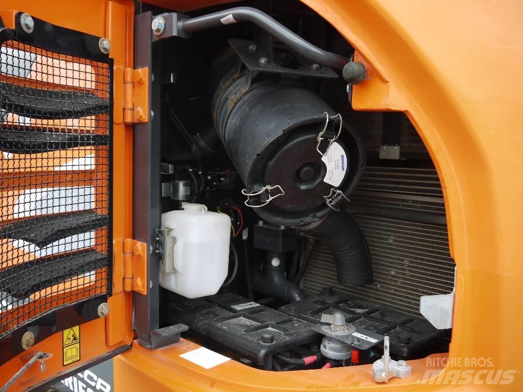 Doosan DX 140 LCR-5 Гусеничні екскаватори