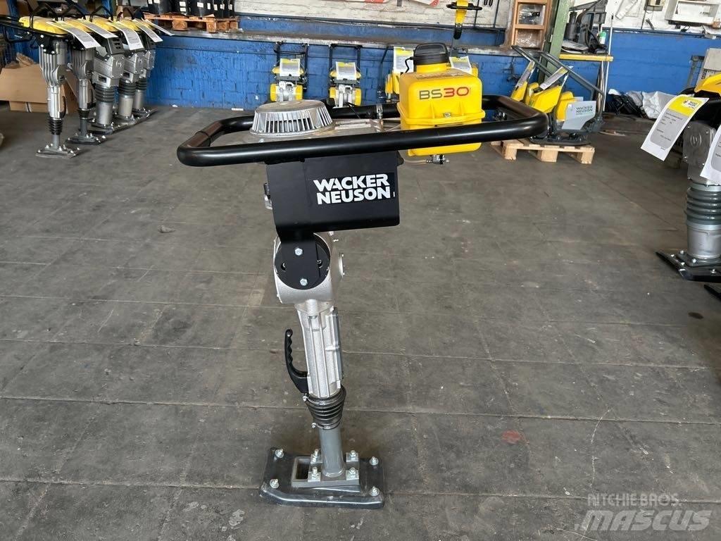 Wacker Neuson BS30 Трамбувальники