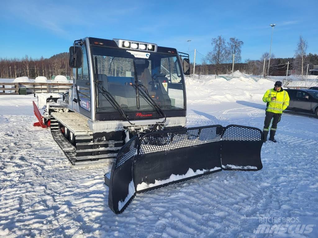 Prinoth Husky Снігозбиральні машини