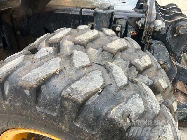 JCB JS 175 W Колісні екскаватори