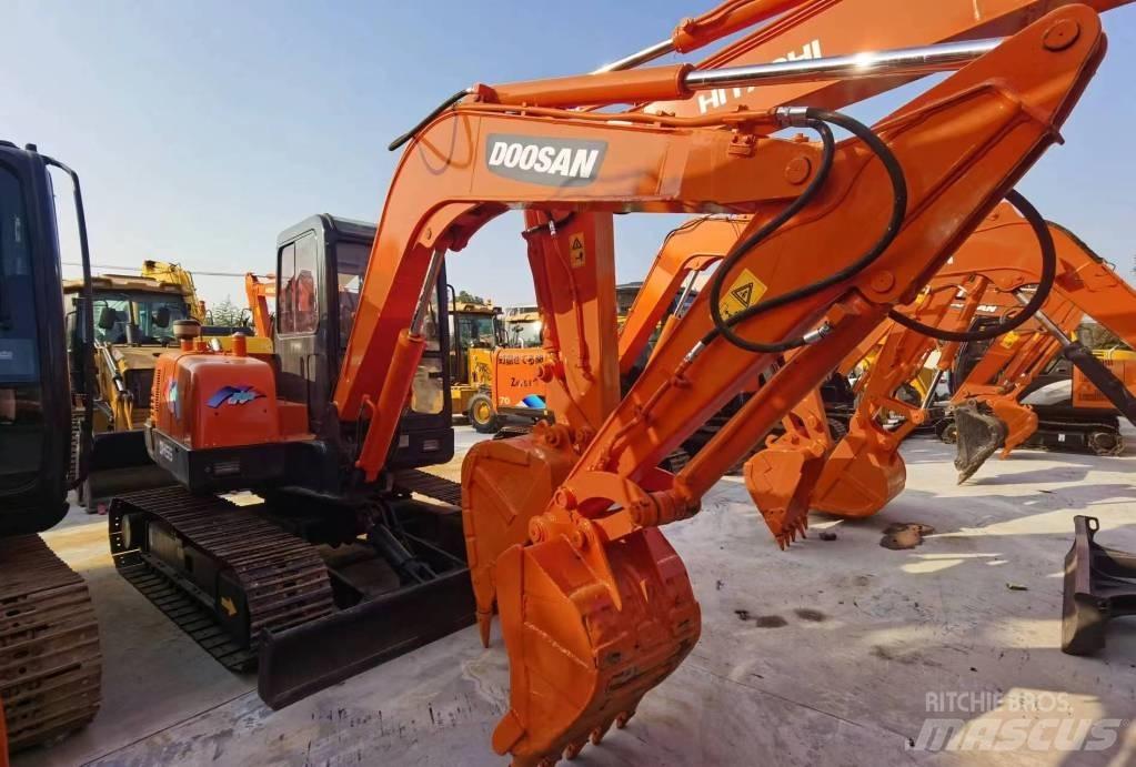 Doosan DH55 Гусеничні екскаватори