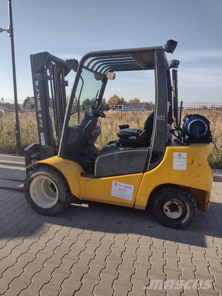 Jungheinrich TFG 430 Газові навантажувачі