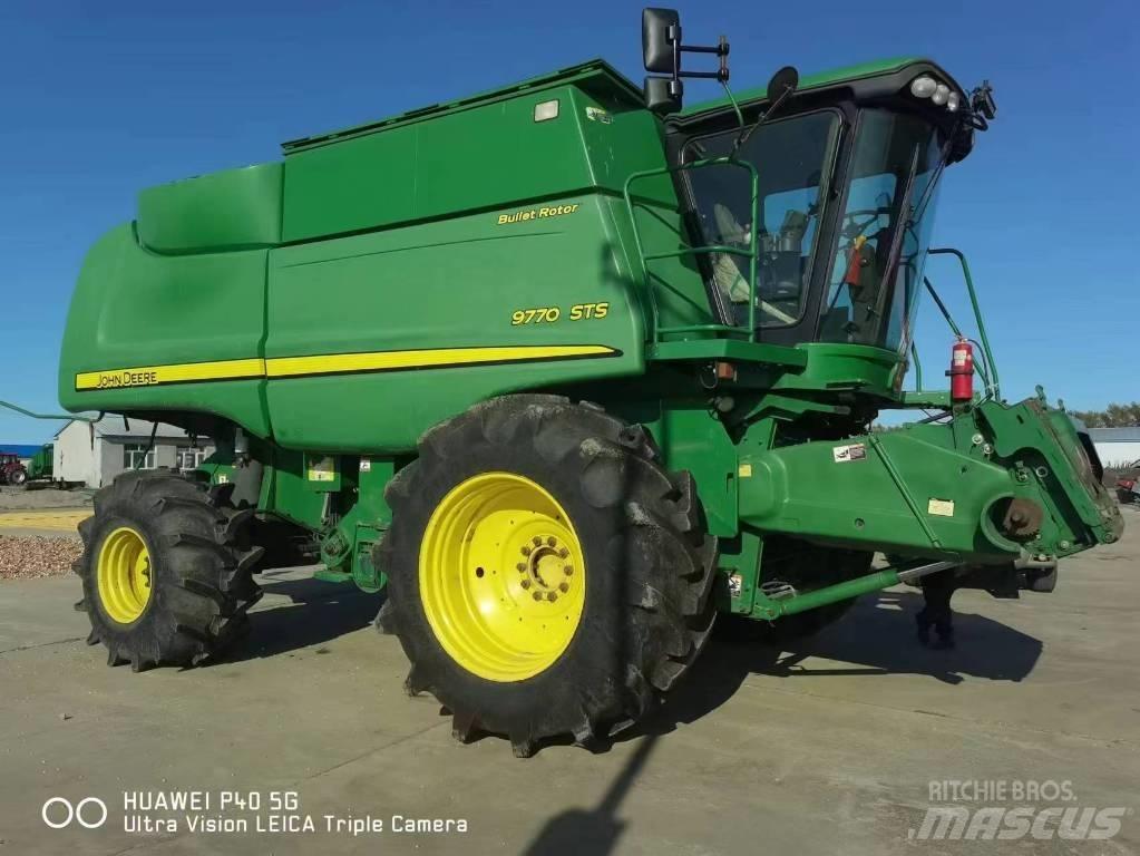 John Deere 9770 STS Зернозбиральні комбайни