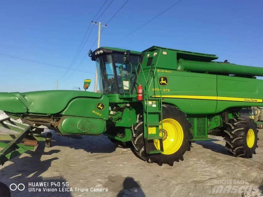 John Deere 9770 STS Зернозбиральні комбайни