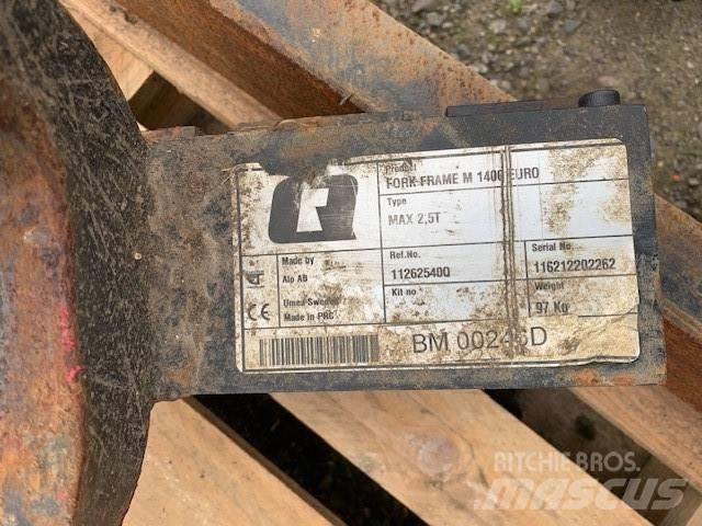 Ålö PALLET TINES Інше обладнання для вантажних і землекопальних робіт