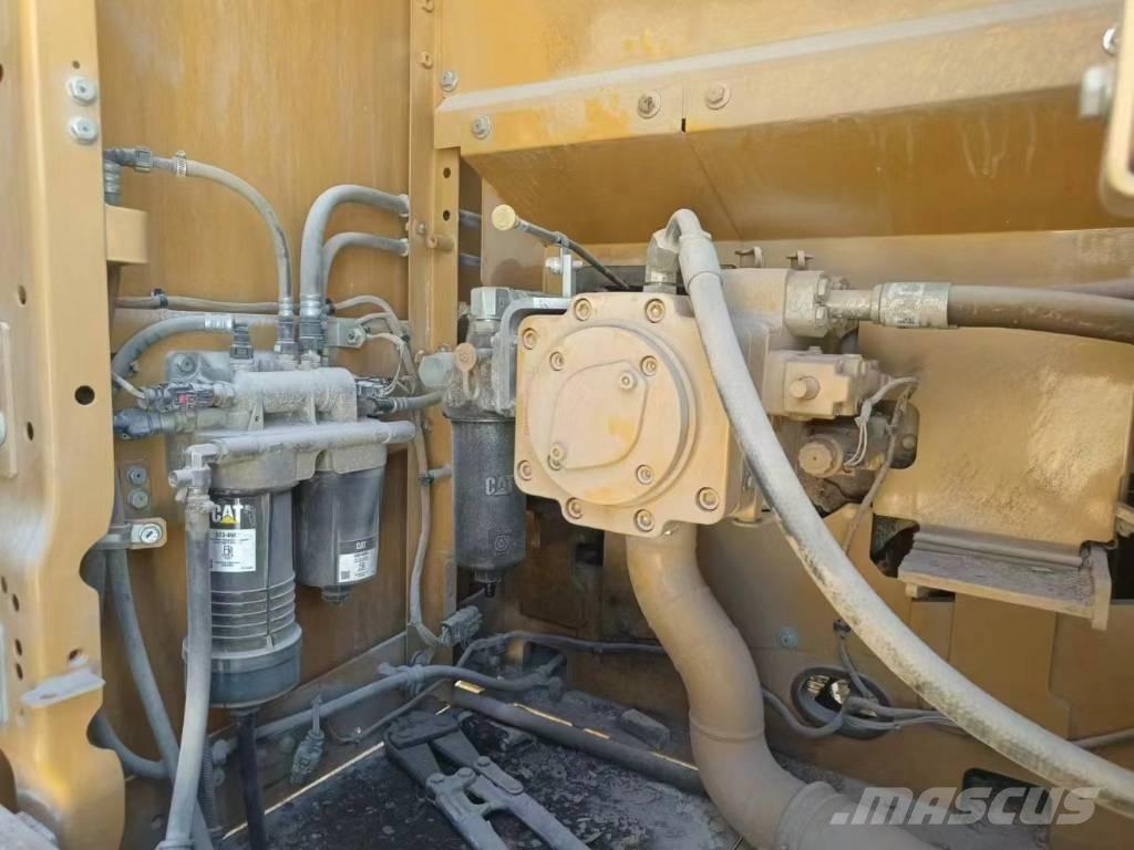 CAT 320 GC Гусеничні екскаватори