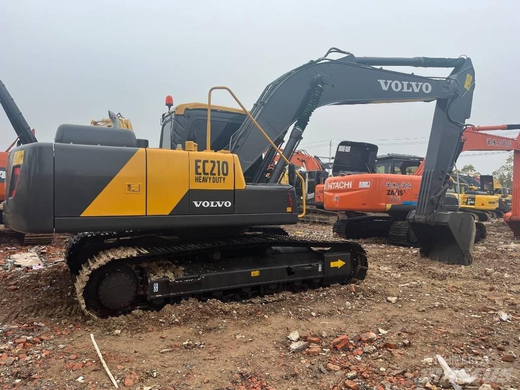 Volvo EC 210 B LC Гусеничні екскаватори