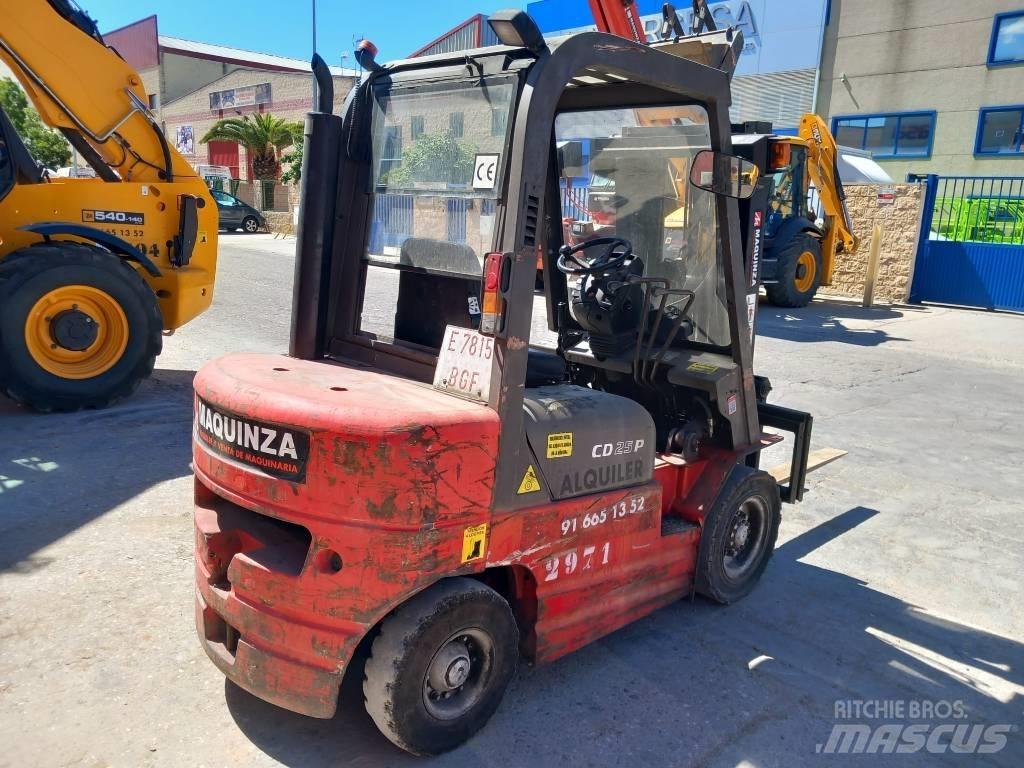 Manitou CD 25 P Дизельні навантажувачі