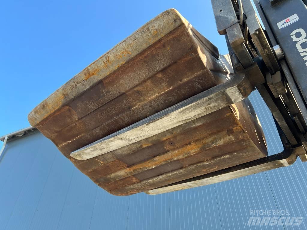 OilQuick OQ70/55 Ковші