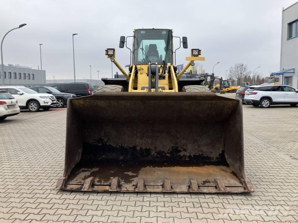 Komatsu WA 420 Фронтальні навантажувачі