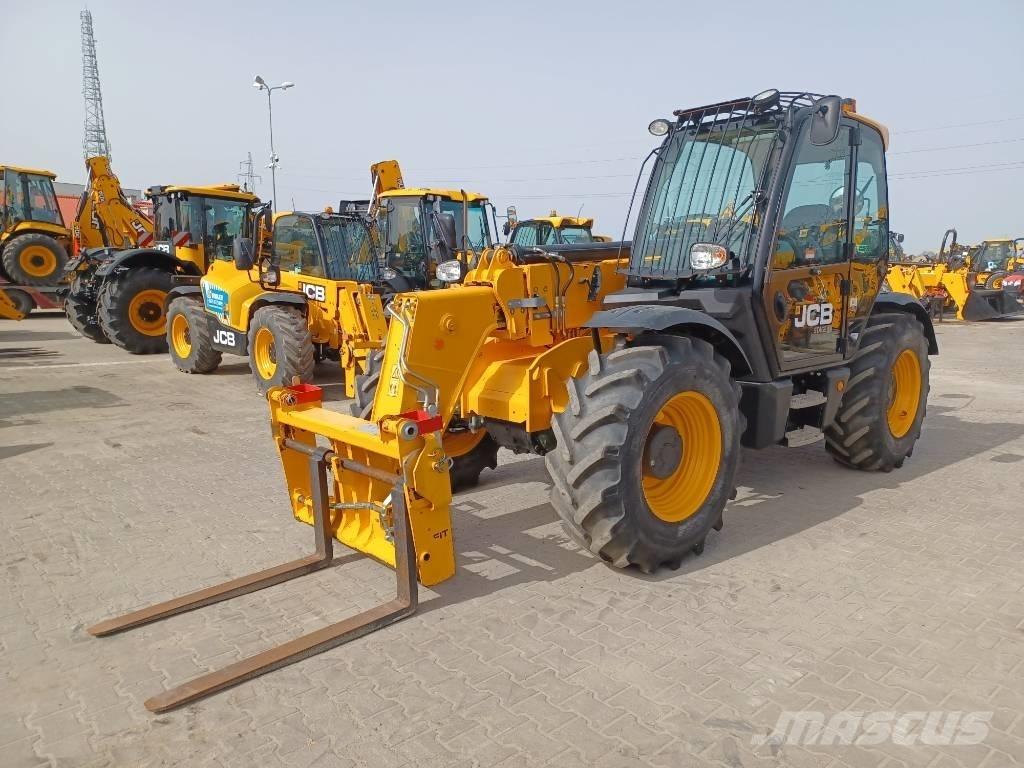 JCB 535-95 Телескопічні навантажувачі