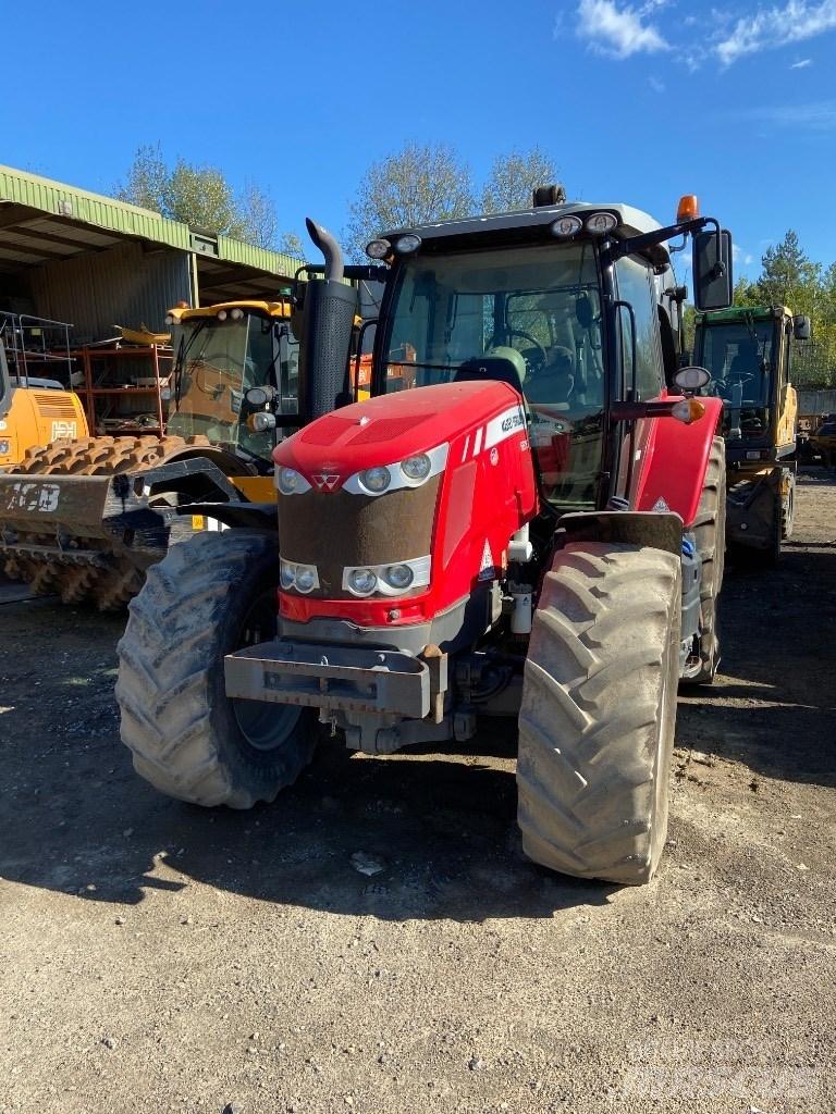 Massey Ferguson 6615 Трактори