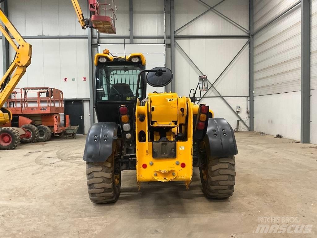 JCB 535-125 Телескопічні навантажувачі