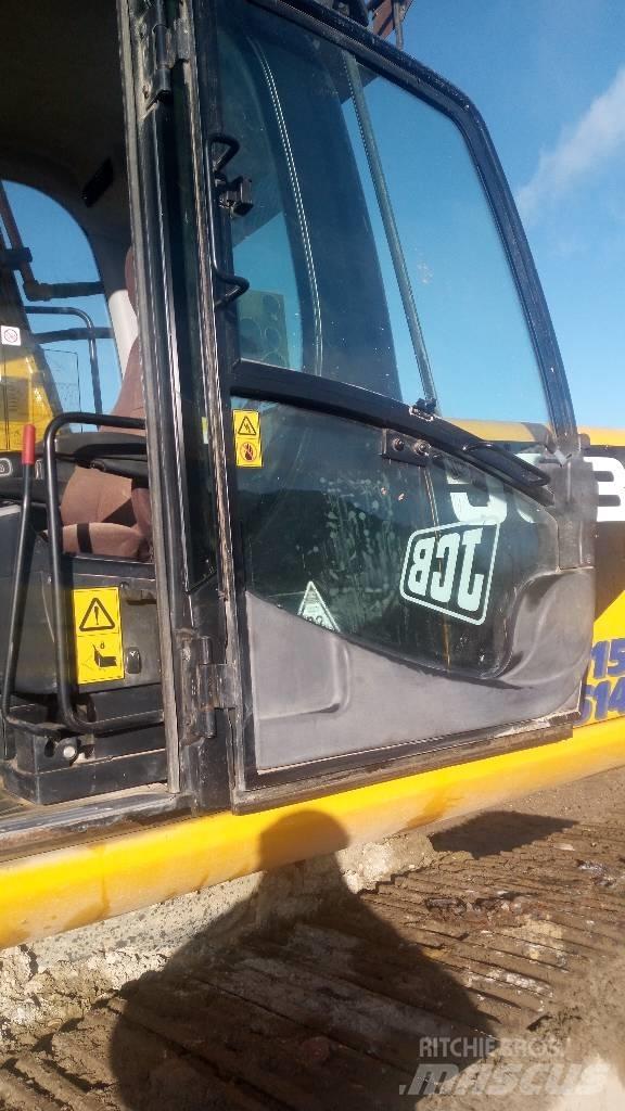 JCB JS 220 LC Гусеничні екскаватори