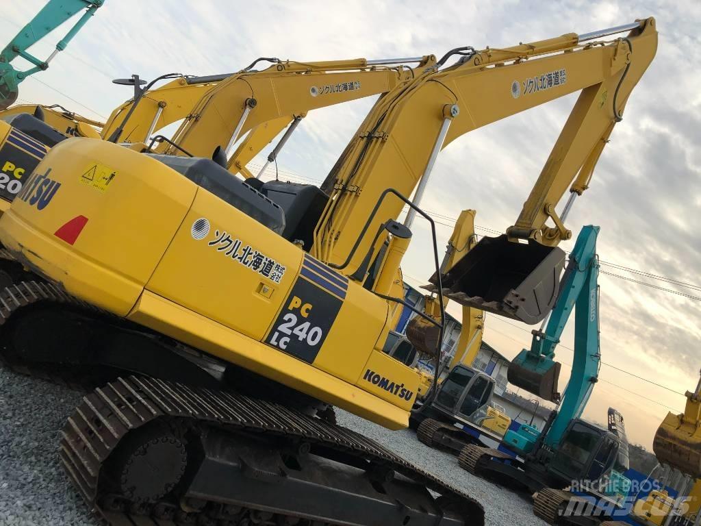 Komatsu 240-8 Гусеничні екскаватори