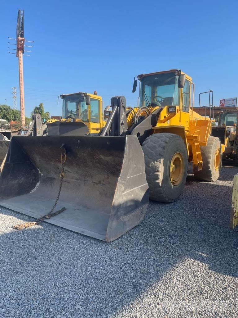 Volvo L 180 E Фронтальні навантажувачі