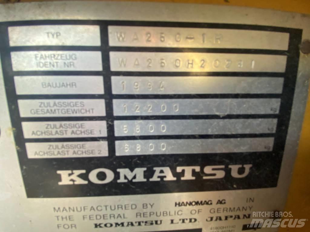 Komatsu WA 250 PT-1H Фронтальні навантажувачі та екскаватори
