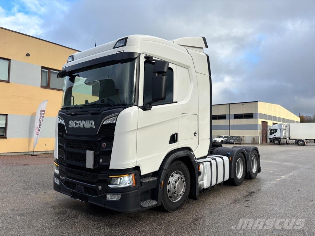 Scania R520 6X4 V8 Тягачі